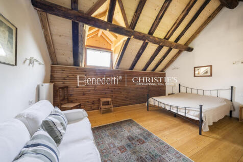 b8bf6c2f-c61e-4c4a-aed4-aadb07d4ea7f_original