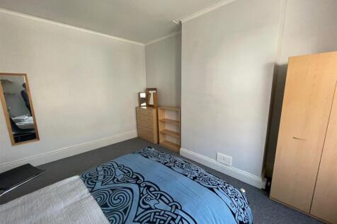 PHOTO-2025-10-13-12-35-47 3.jpg