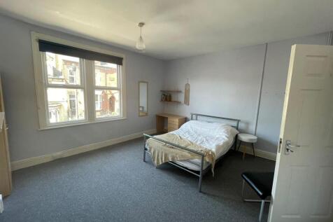 PHOTO-2025-10-13-12-35-52 3.jpg