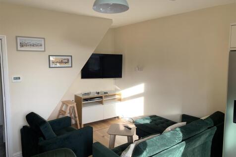 Living Room 2.JPG