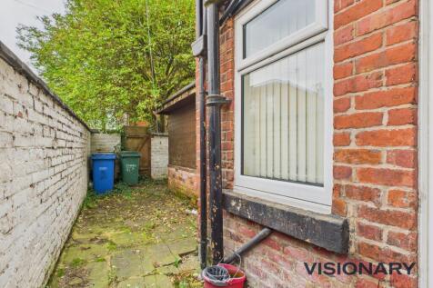 CAM03522G0-PR0219-STILL025