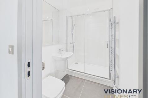 CAM03522G0-PR0229-STILL001