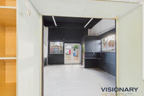 CAM03522G0-PR0228-STILL010