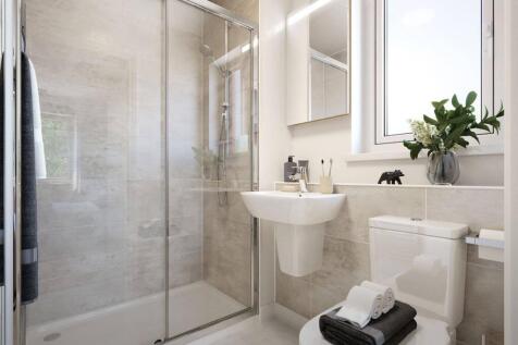 En-suite bathroom with double shower