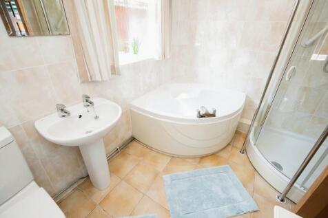 Bathroom 41