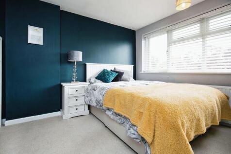 Another bedroom 1...