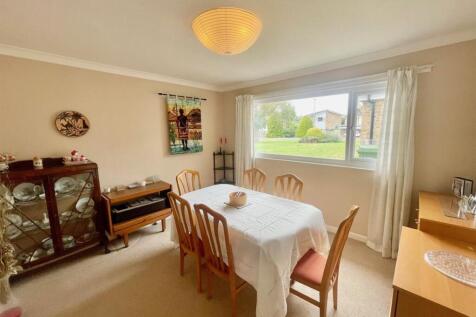 Dining or Bedroom 2.1.jpg
