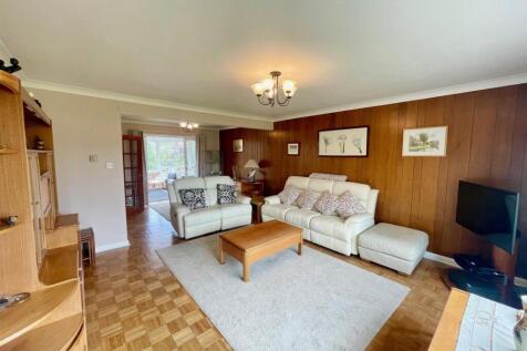 Lounge 6.jpg
