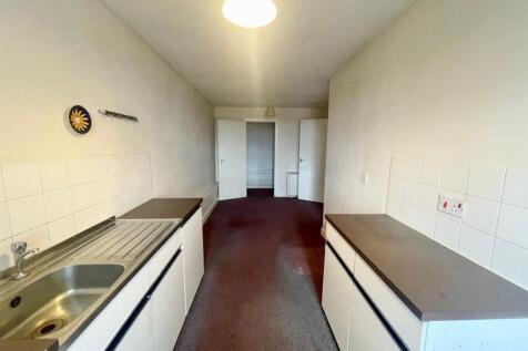 Kitchen 2.jpg