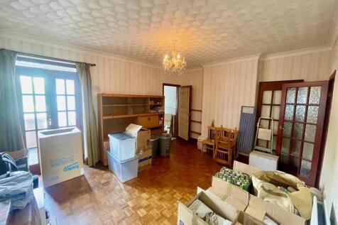 Dining Room.jpg