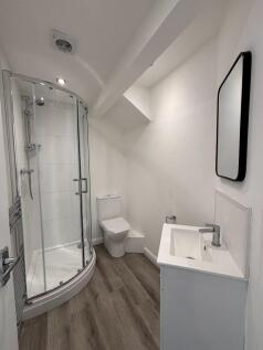 Attic shower room
