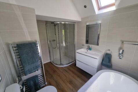 Studio Bathroom