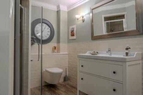 Ground Floor Bathroom