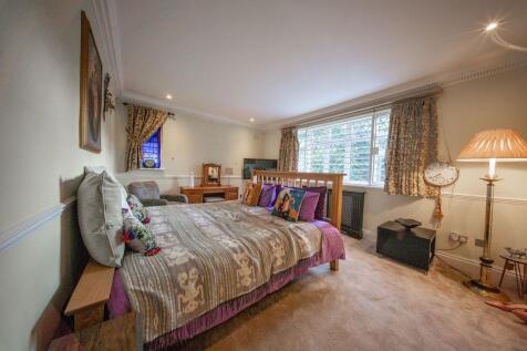 Master Bedroom - Garden Views