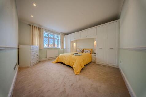 Fully Fitted Wardrobes -Second King-size bedroom