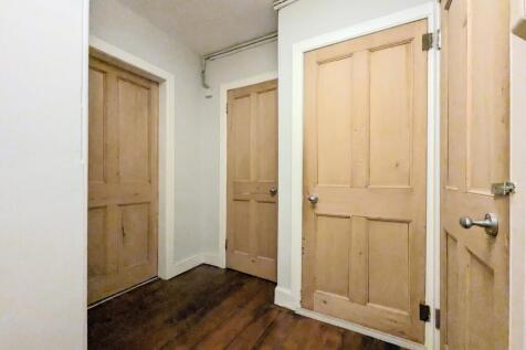 Hall_1