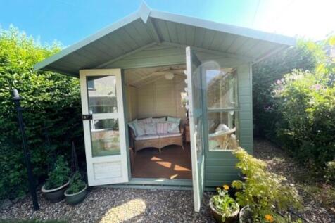 SummerHouse.,jpg
