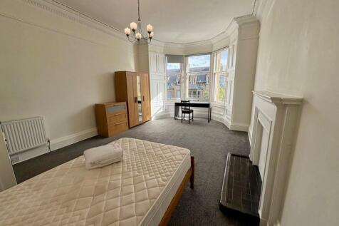 1st bedroom 1