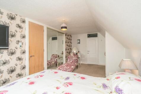 Main Bedroom_5