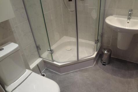 4 2F2 McNeill Street Bathroom_lge