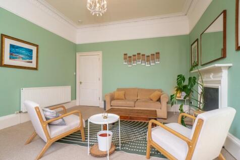 Lounge 4