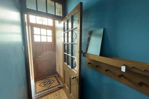 10 Craighouse Avenue Hallway