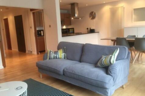 Living room 7