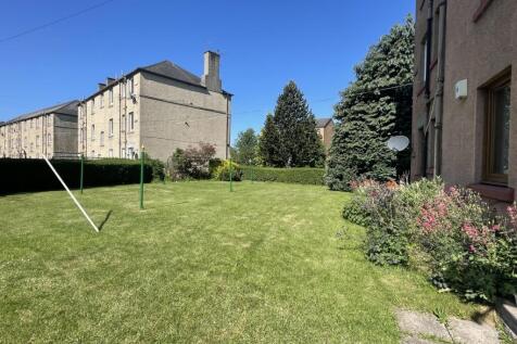ExternalRearGardenIMG_8178