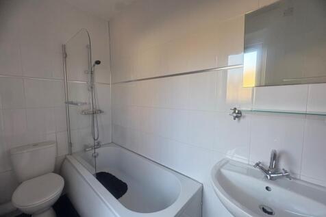 Downstairs bathroom_2