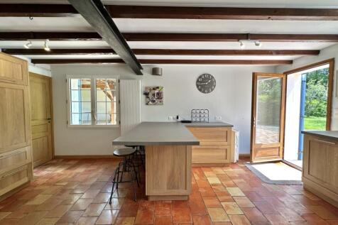 Property Image 4