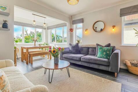 Lounge/ Diner
