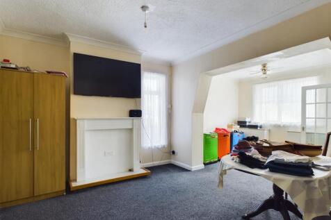 Lounge / Dining Room