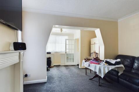 Lounge / Dining Room