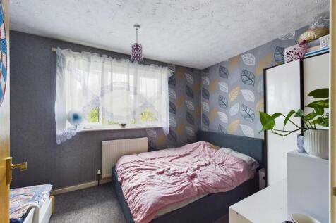 Master Bedroom.jpg