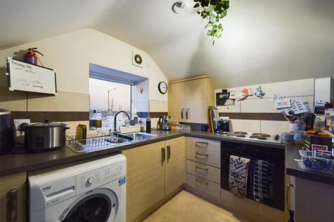 Kitchen (2).jpg