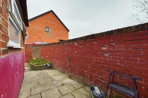 Courtyard (2).jpg