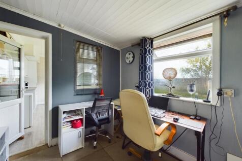 Office 2.jpg
