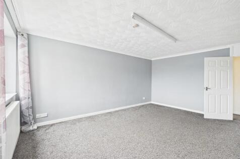 5 Yew Tree Grove Photos (4).jpg