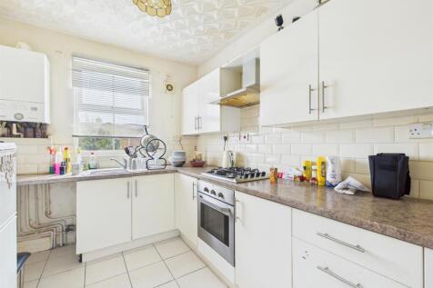 67a Brothertoft Road Photos (2).jpg