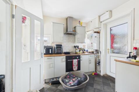 24 Victoria Road (2).jpg