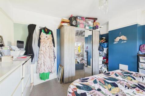 24 Victoria Road (1).jpg