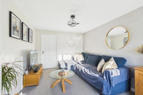 19 Cranmer Road Photos (3).jpg