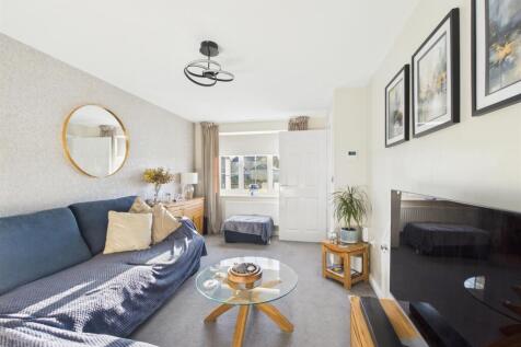 19 Cranmer Road Photos (1).jpg