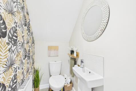 19 Cranmer Road Photos (23).jpg