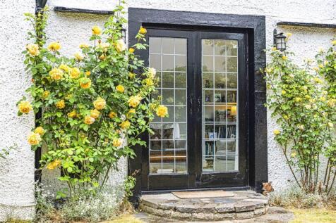 170 Merry Hill Road Patio doors.jpg