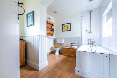 170 Merry Hill Road Bathroom 1.jpg