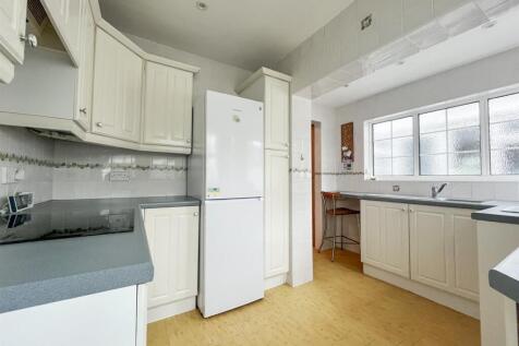 kitchen 2.jpg