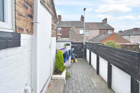 Yard (2)