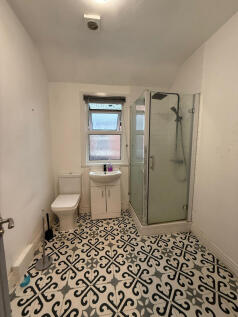 Bedroom 3 off-suite