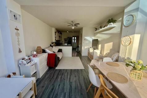 WhatsApp Image 2025-12-02 at 12.34.06 PM (5).jpeg